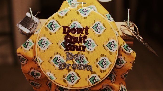 Cross-stitch pattern "don't quit your day dream"
